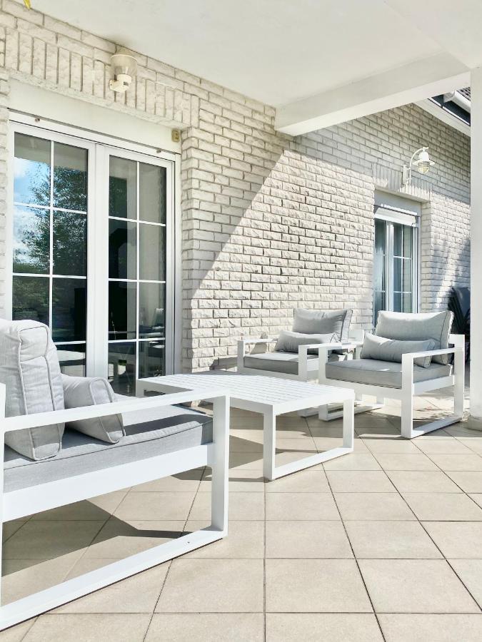 Regatta Villa Chlopy Exterior photo